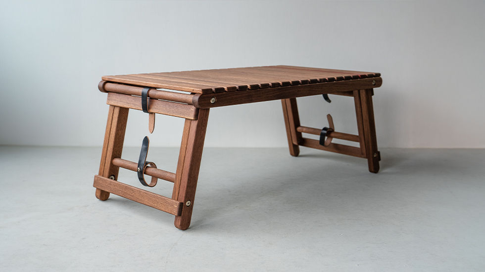 CARRY TABLE walnut