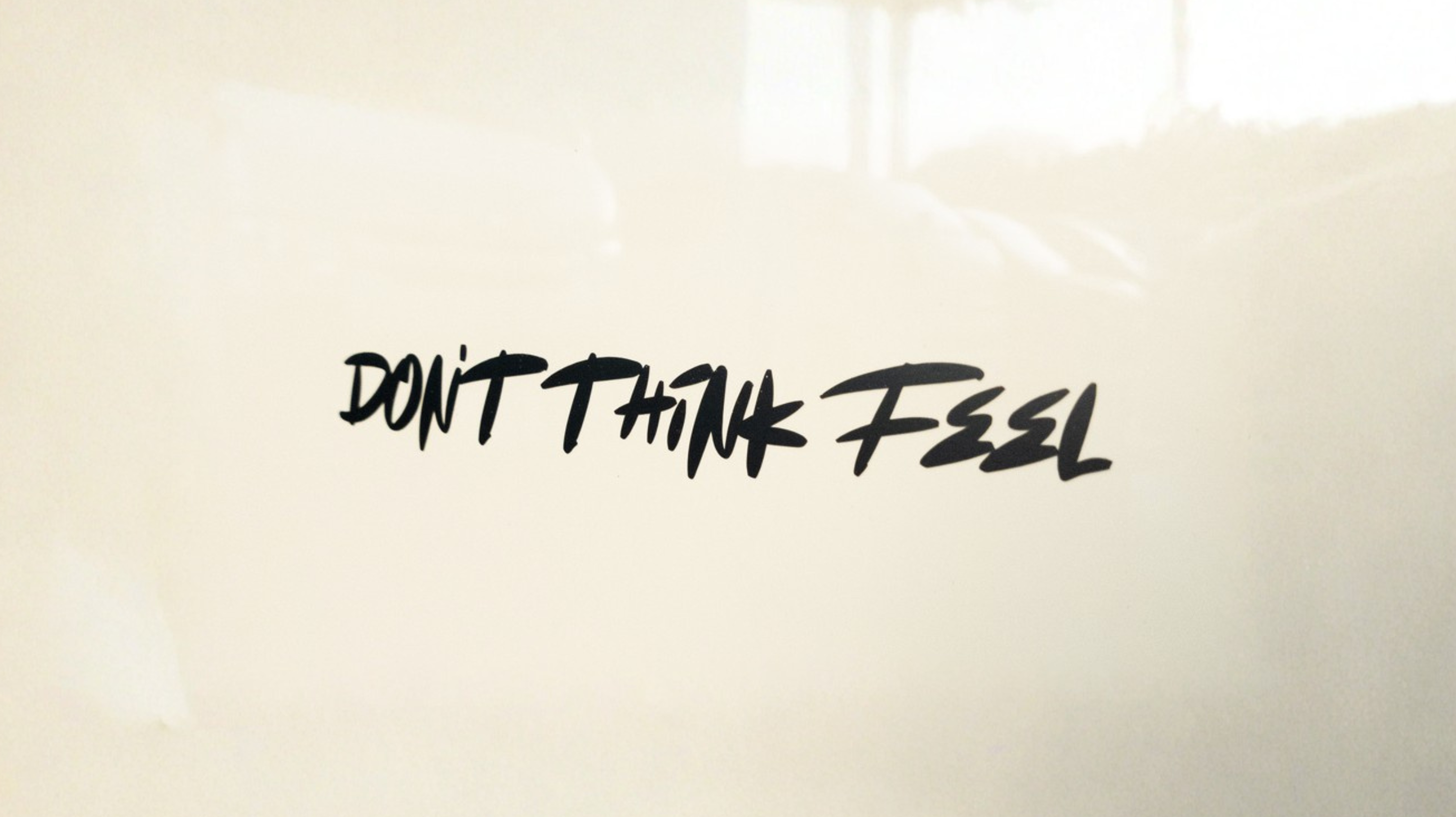 Don't think feel カッティングステッカー（BLACK）