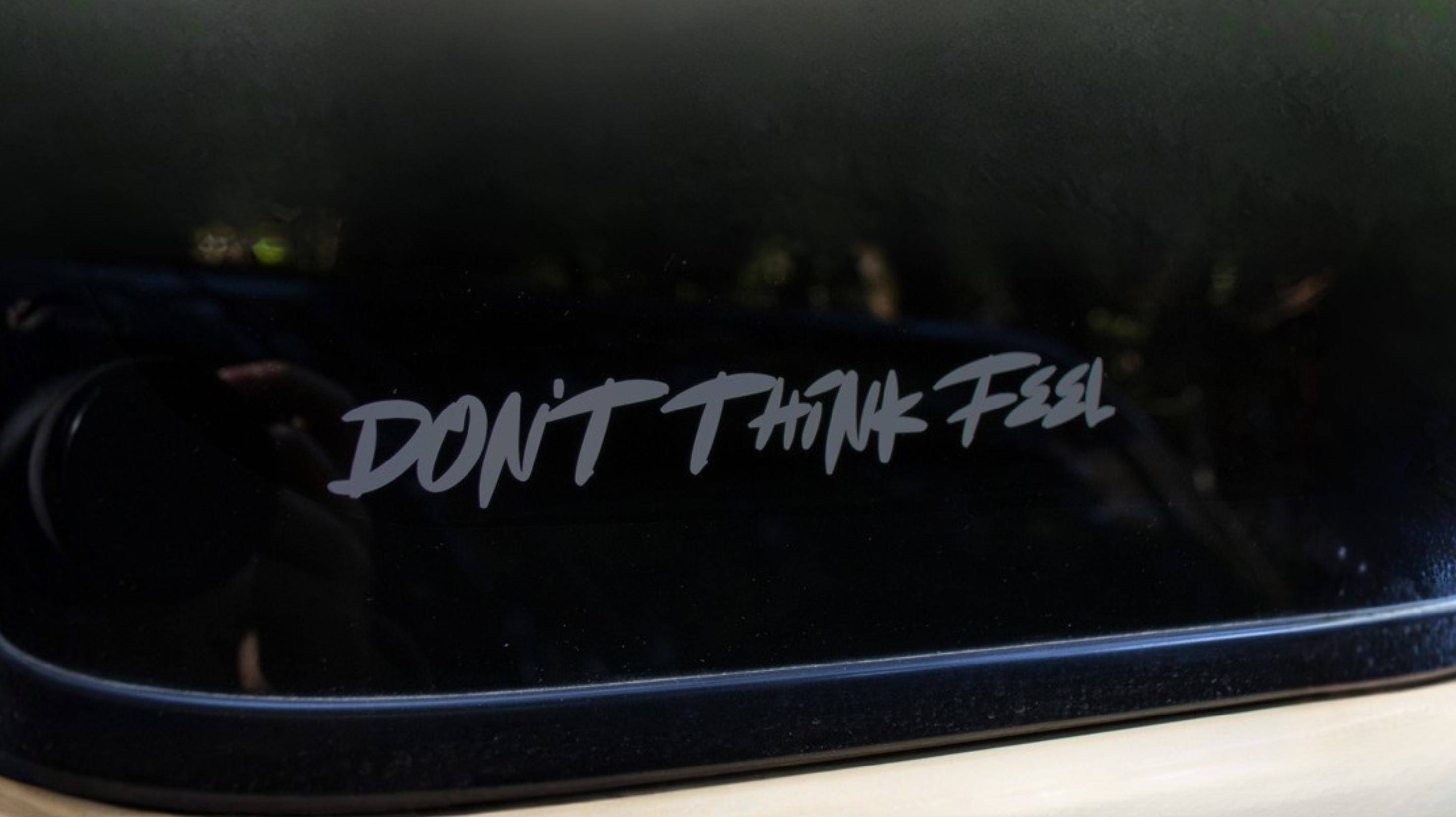 Don't think feel カッティングステッカー（GRAY）