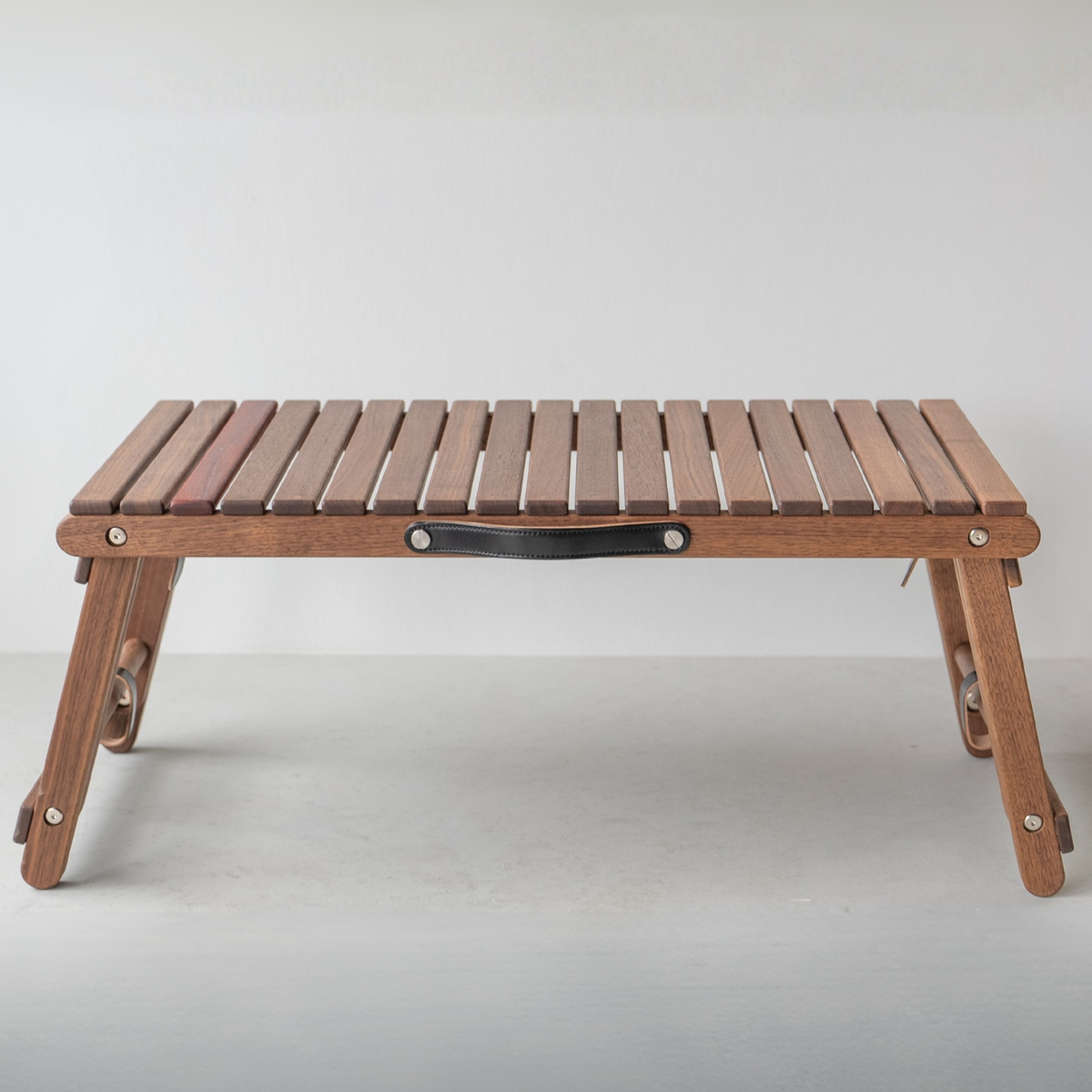 CARRY TABLE walnut